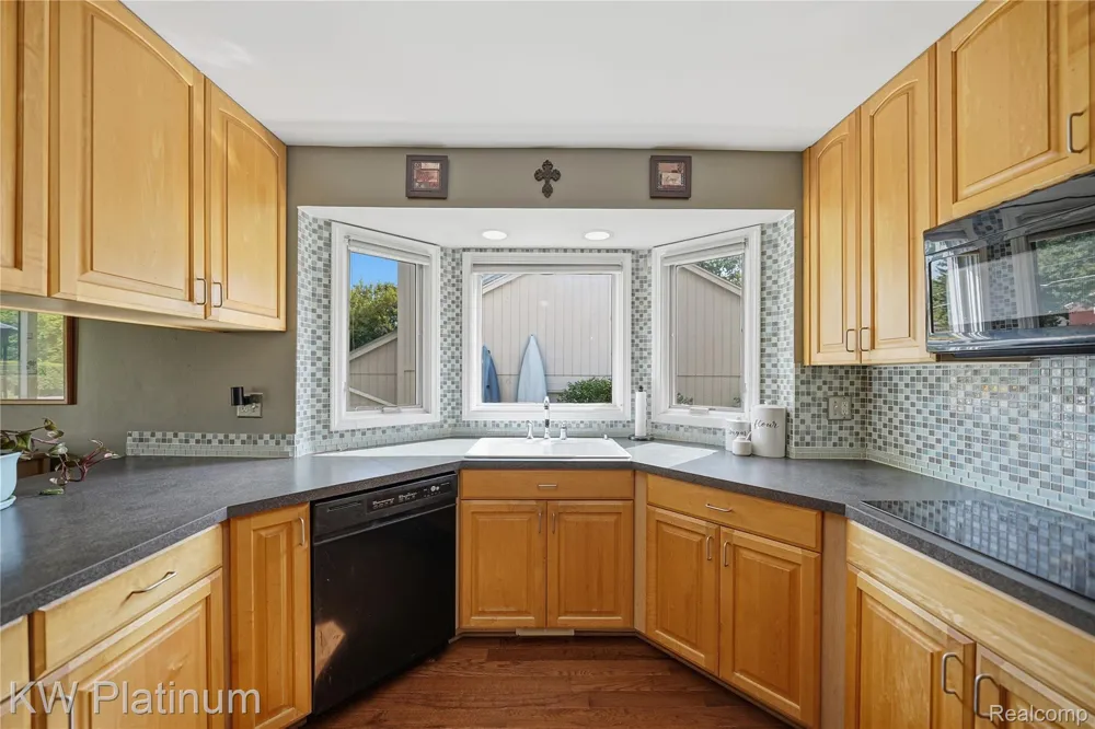 1726 Weyhill Drive Wixom City, MI 48393
