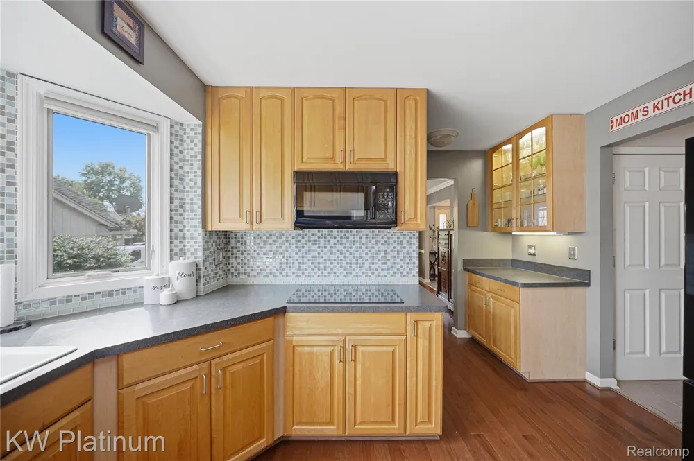 1726 Weyhill Drive Wixom City, MI 48393