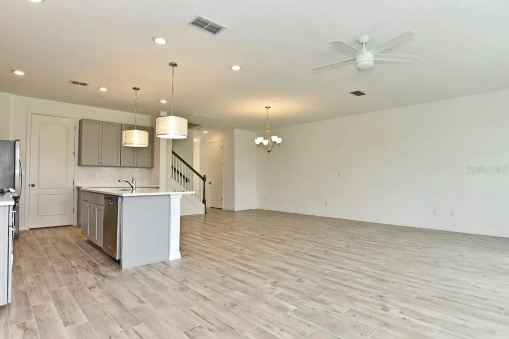 720 BENOI DRIVE Davenport, FL 33837