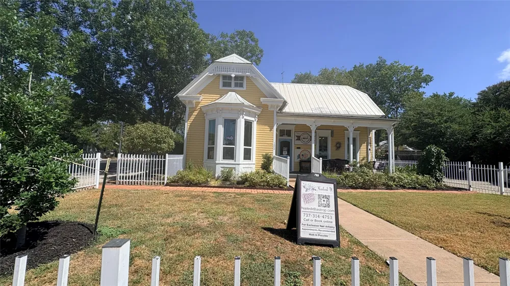 1002 Chestnut Street #A Bastrop, TX 78602