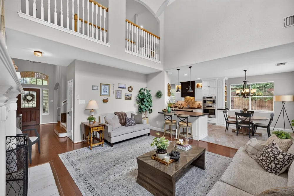 30 Murmuring Creek Place The Woodlands, TX 77385