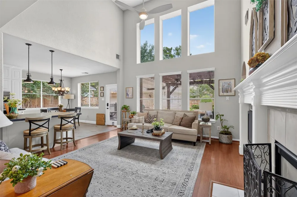 30 Murmuring Creek Place The Woodlands, TX 77385