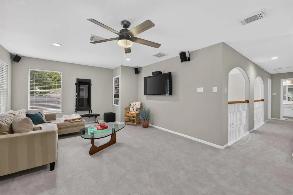 30 Murmuring Creek Place The Woodlands, TX 77385