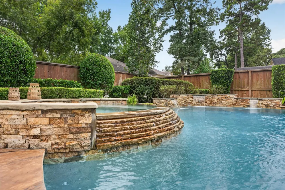 30 Murmuring Creek Place The Woodlands, TX 77385
