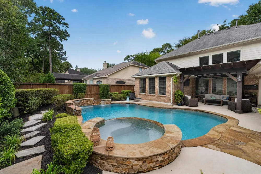 30 Murmuring Creek Place The Woodlands, TX 77385