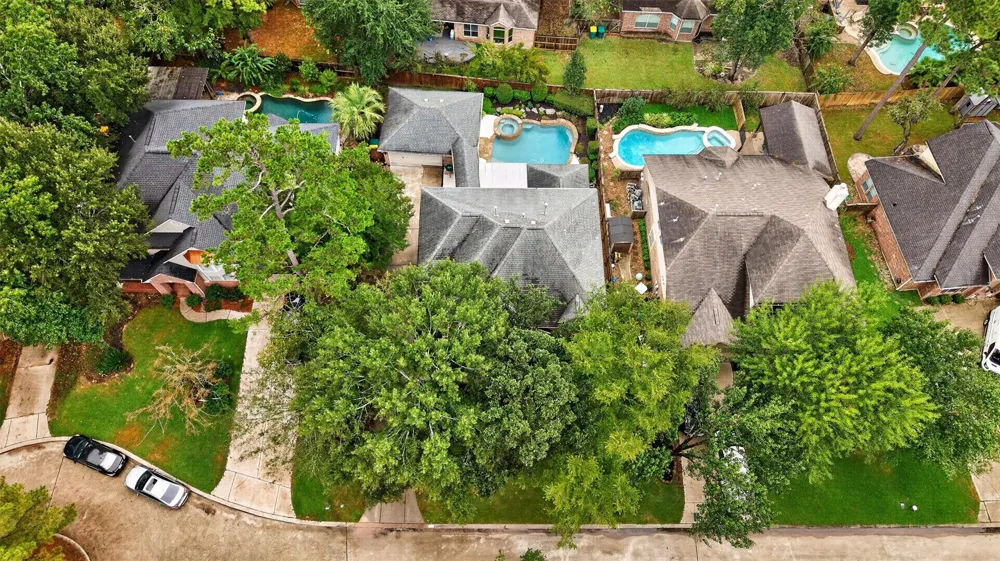 30 Murmuring Creek Place The Woodlands, TX 77385