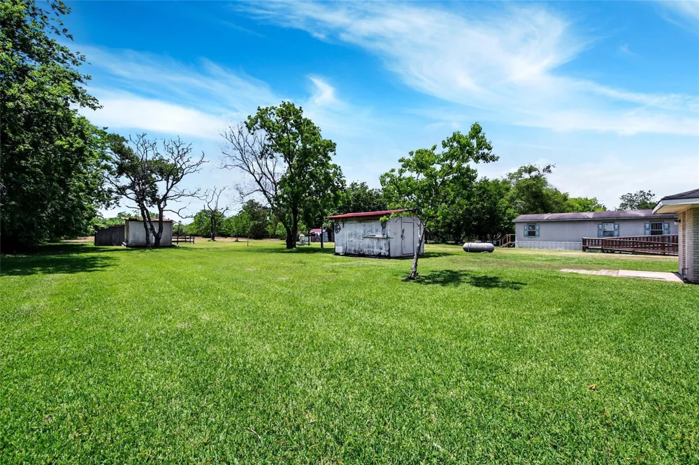 17219 Janacek Road Crosby, TX 77532