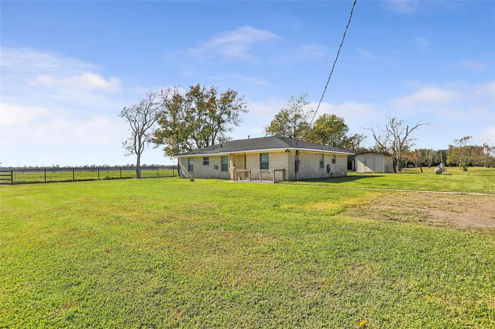 17219 Janacek Road Crosby, TX 77532