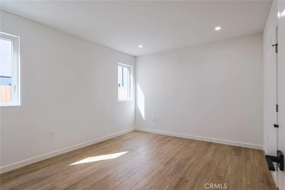 1227 June St Hollywood, CA 90038