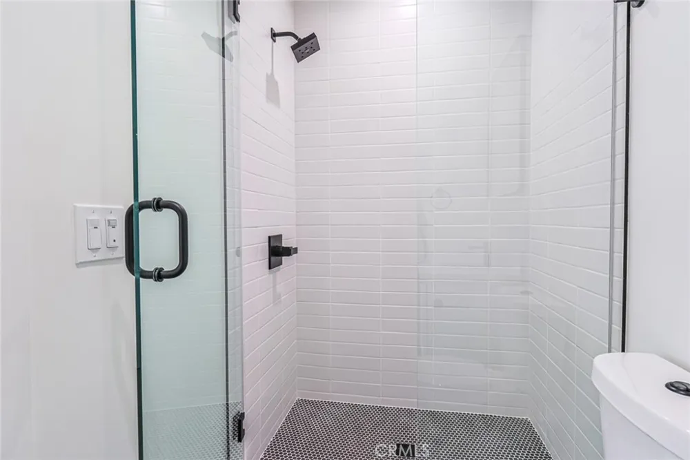 1227 June St Hollywood, CA 90038