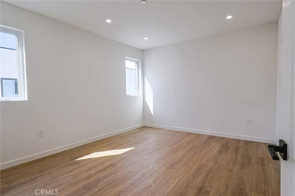 1227 June St Hollywood, CA 90038