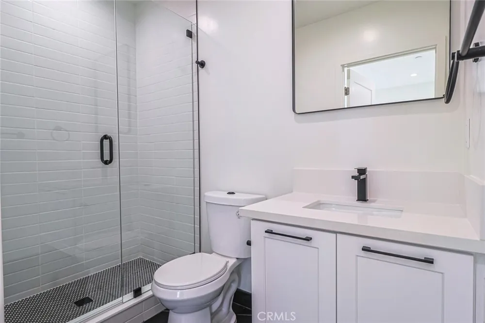 1227 June St Hollywood, CA 90038