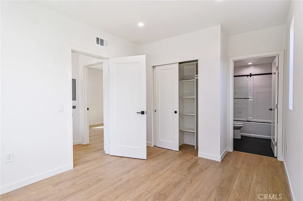 1227 June St Hollywood, CA 90038