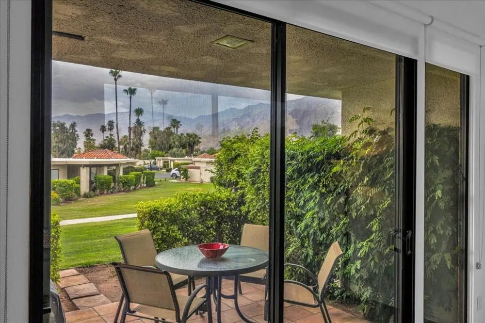 737 Madrid Circle Palm Springs, CA 92262