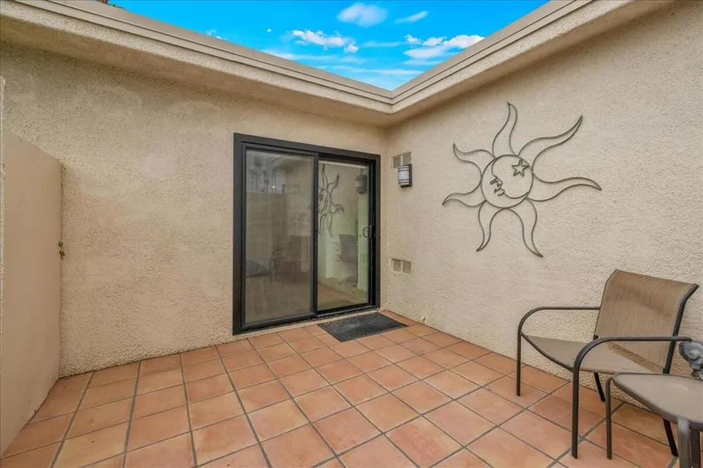 737 Madrid Circle Palm Springs, CA 92262