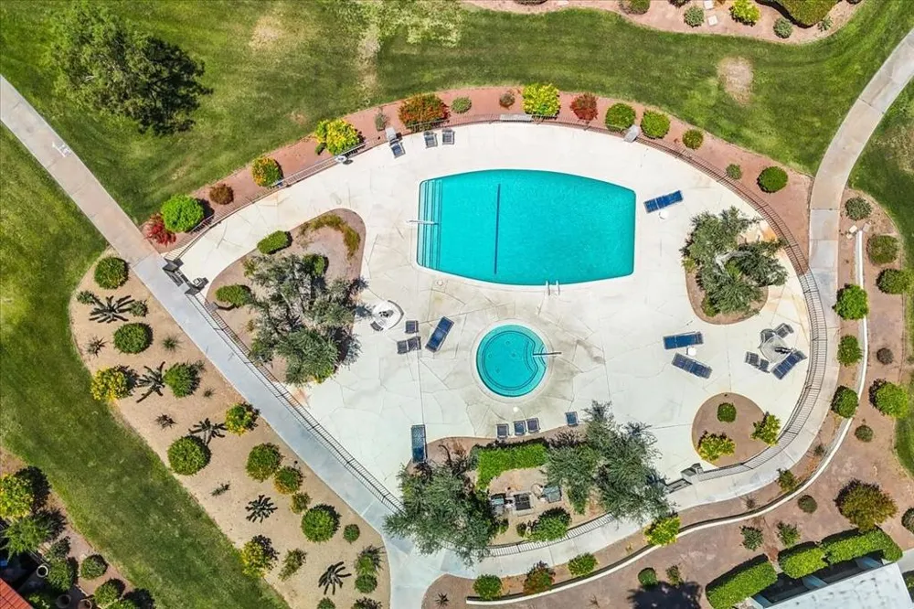737 Madrid Circle Palm Springs, CA 92262