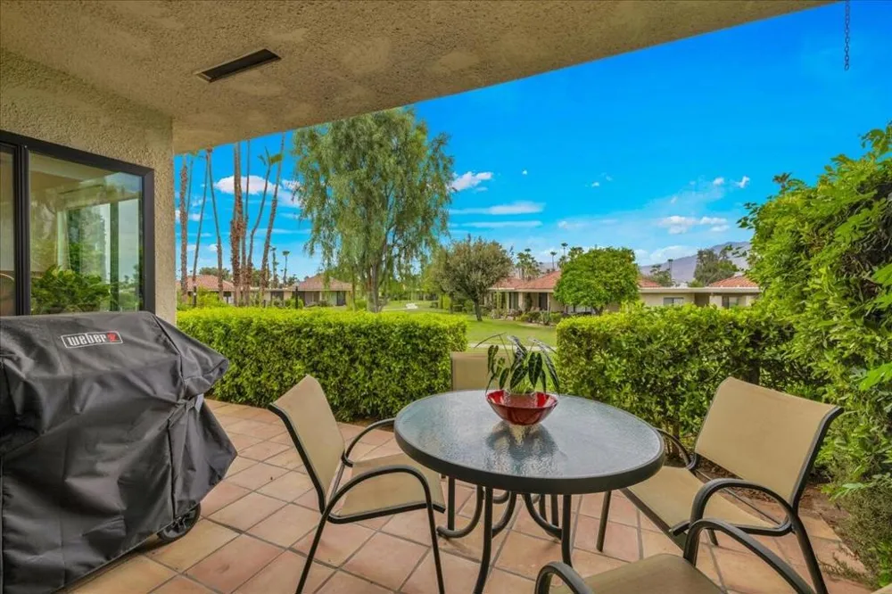 737 Madrid Circle Palm Springs, CA 92262