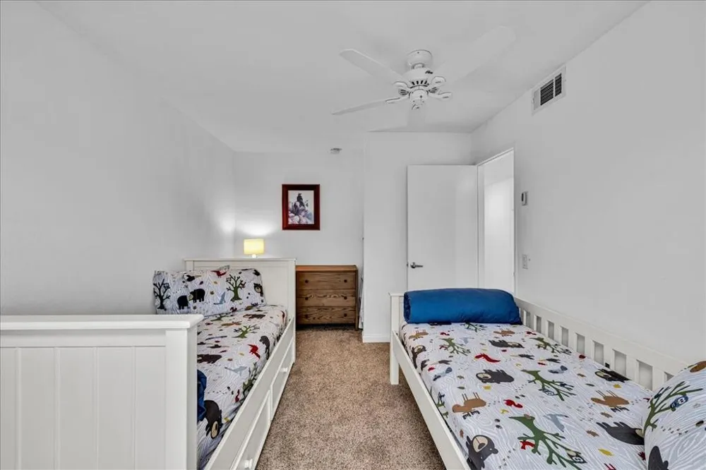 737 Madrid Circle Palm Springs, CA 92262