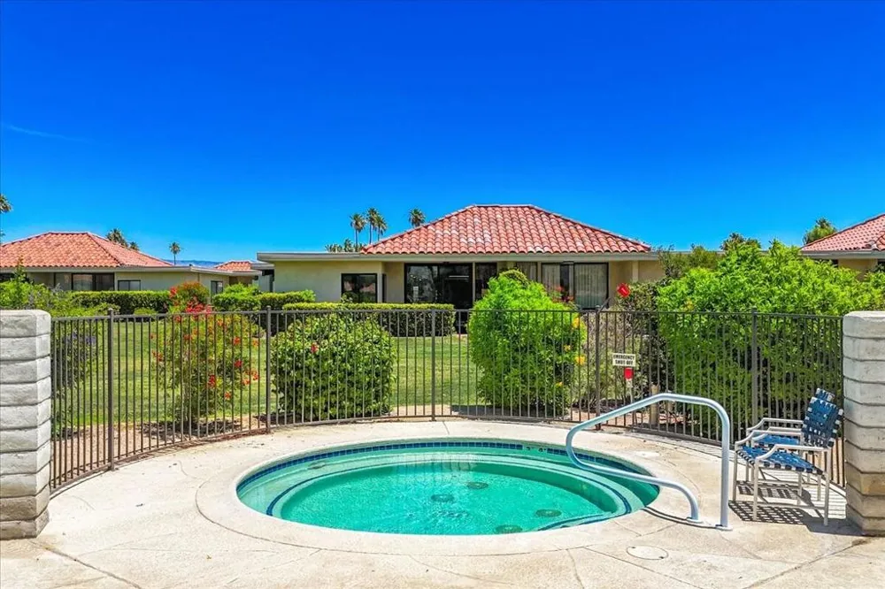 737 Madrid Circle Palm Springs, CA 92262