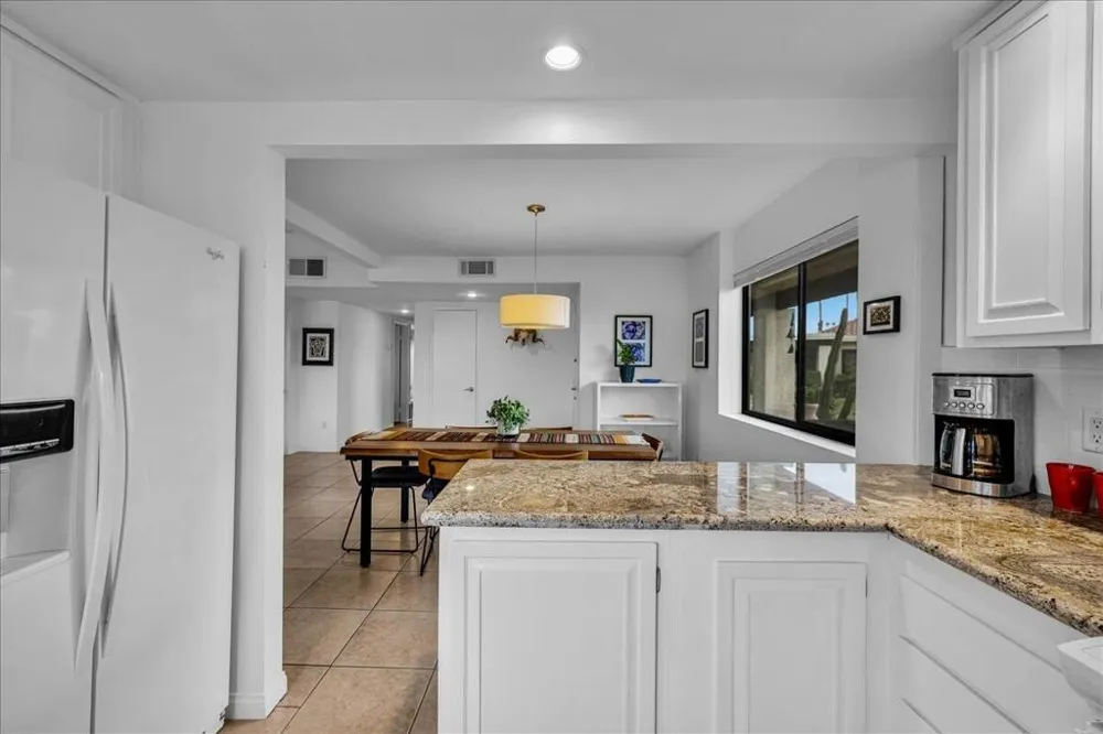 737 Madrid Circle Palm Springs, CA 92262