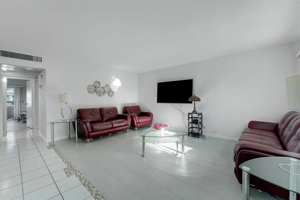 173 Valencia H Delray Beach, FL 33446