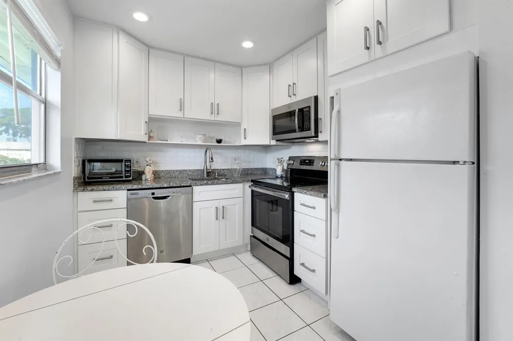 173 Valencia H Delray Beach, FL 33446