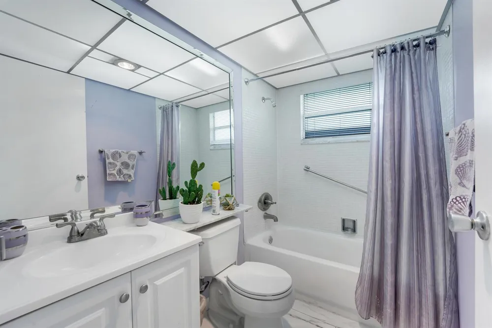 173 Valencia H Delray Beach, FL 33446
