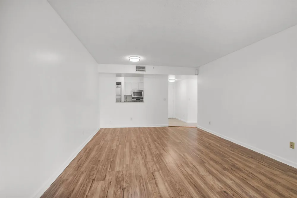 1341 SE 3RD AVENUE #112 Dania Beach, FL 33004