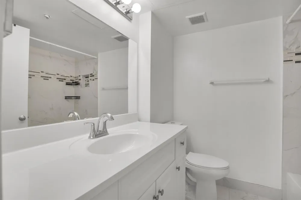 1341 SE 3RD AVENUE #112 Dania Beach, FL 33004