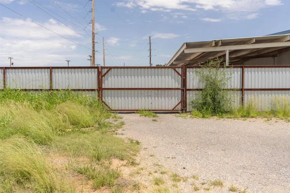 7795 US 83 Highway Wheeler, TX 79096