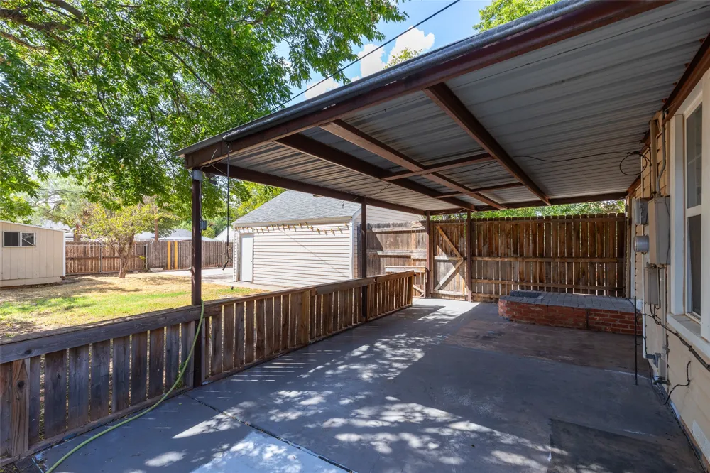 890 Ballinger Street Abilene, TX 79605