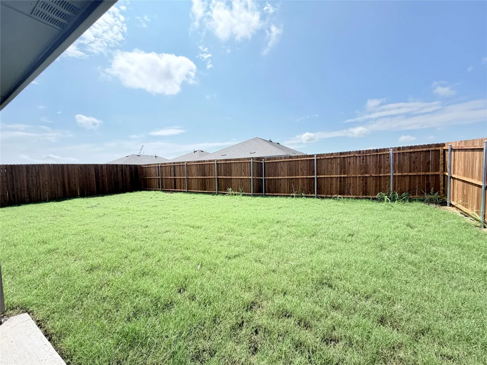 629 Dunham Road Nevada, TX 75135