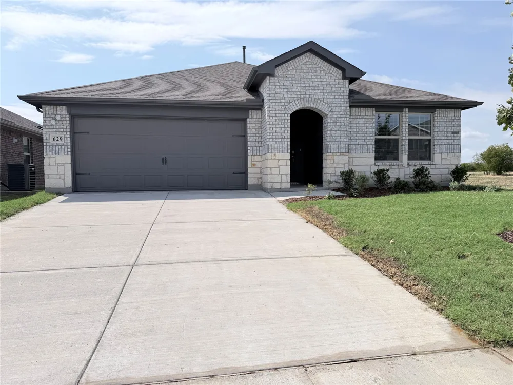 629 Dunham Road Nevada, TX 75135