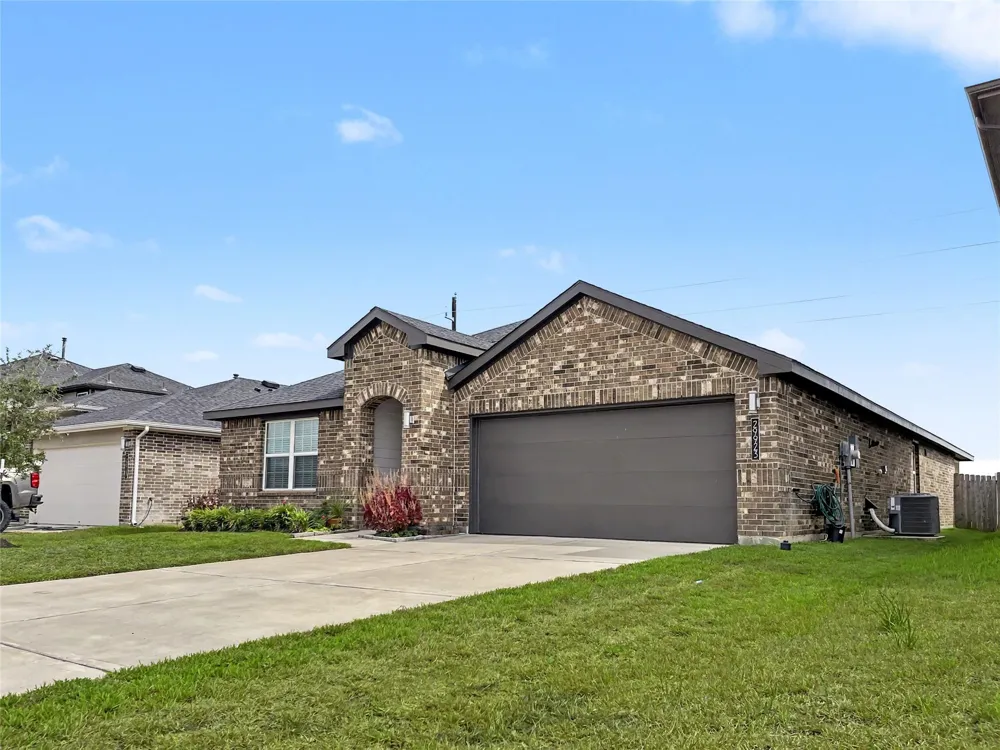 29923 Gallatin River Lane Fulshear, TX 77494