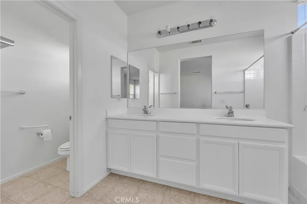 837 Vandal Way Palmdale, CA 93551