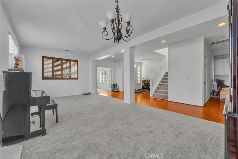837 Vandal Way Palmdale, CA 93551