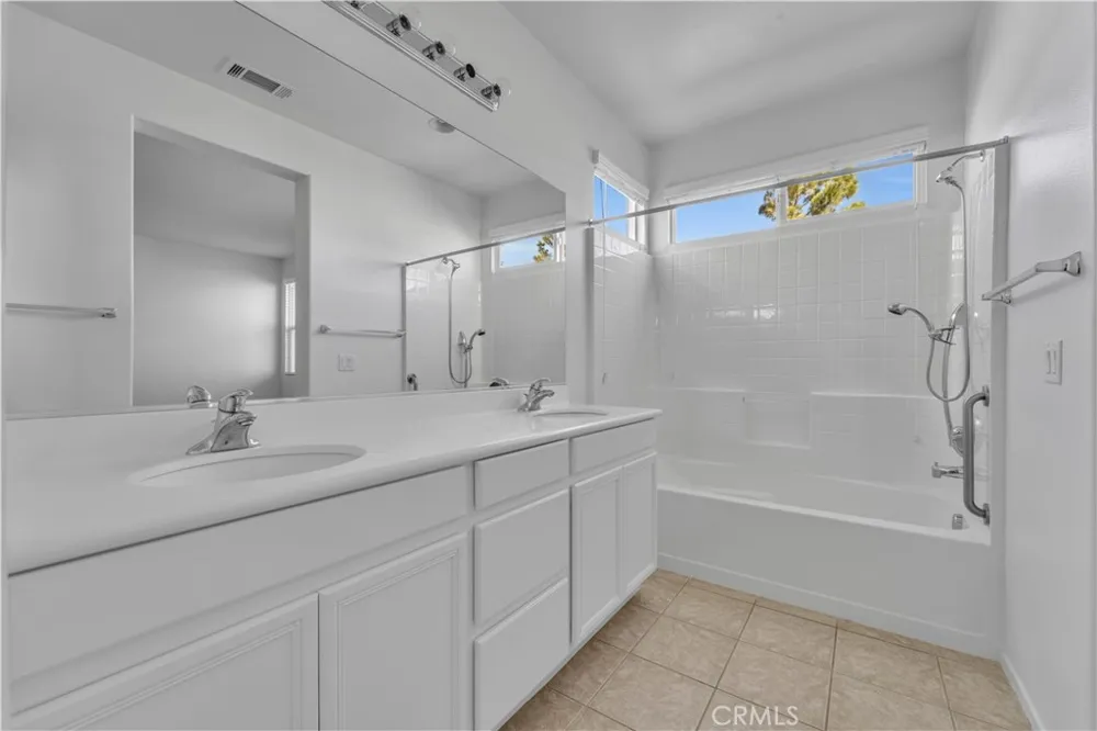 837 Vandal Way Palmdale, CA 93551