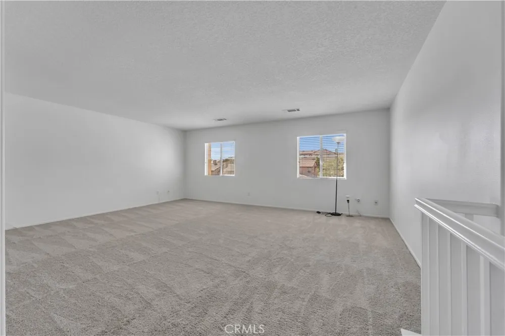 837 Vandal Way Palmdale, CA 93551