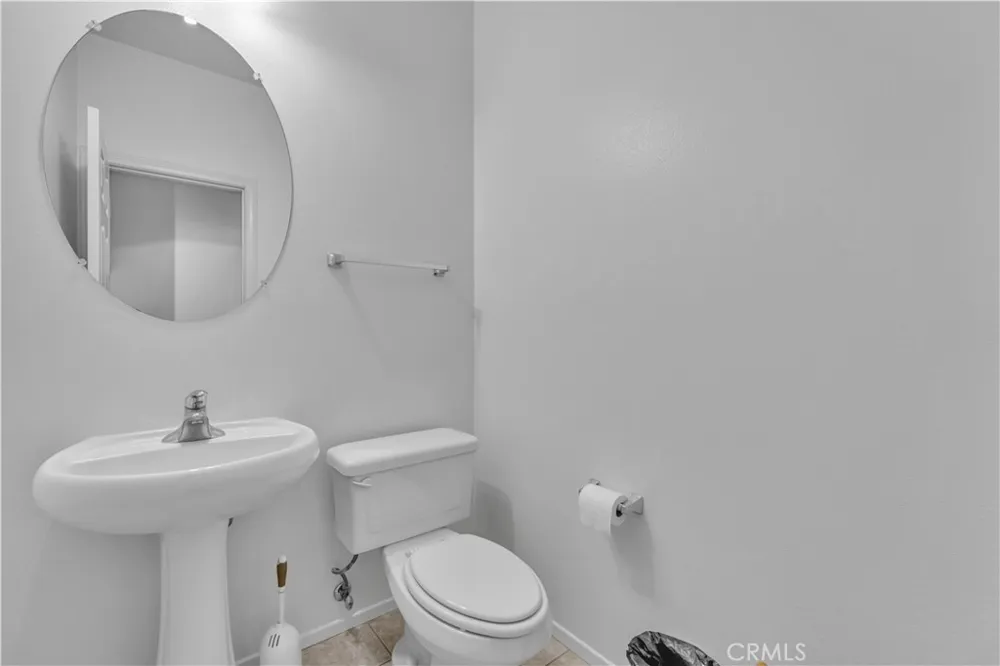 837 Vandal Way Palmdale, CA 93551