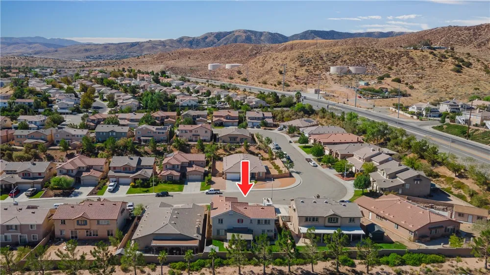 837 Vandal Way Palmdale, CA 93551