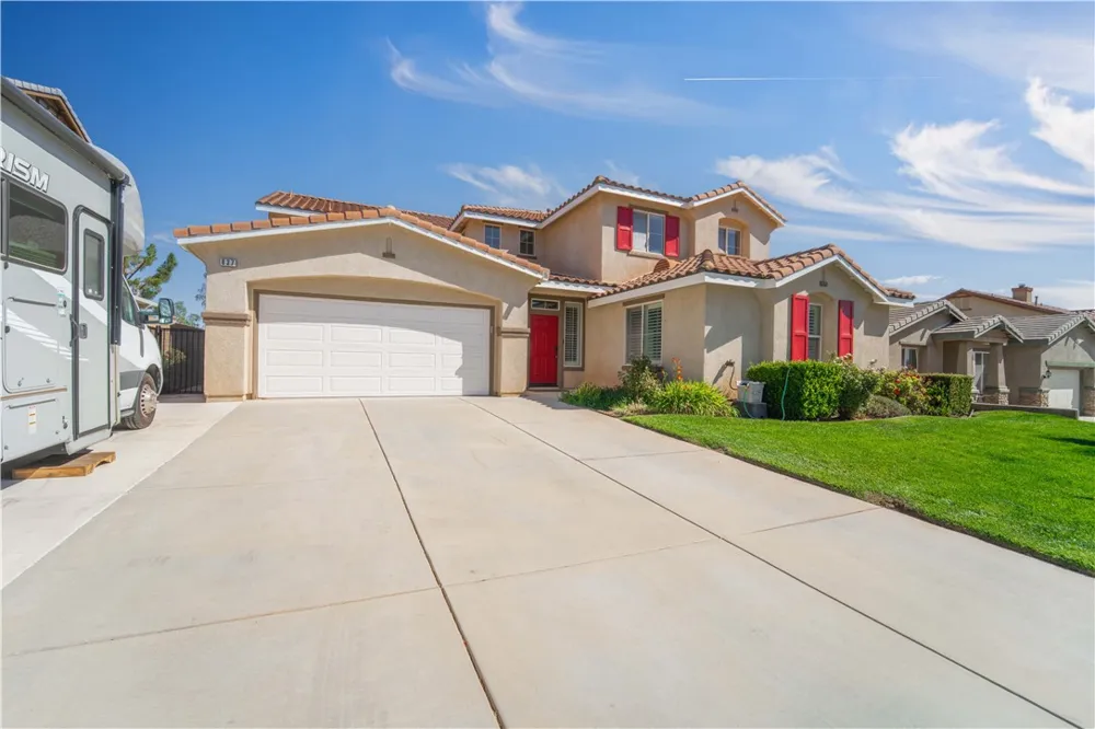 837 Vandal Way Palmdale, CA 93551