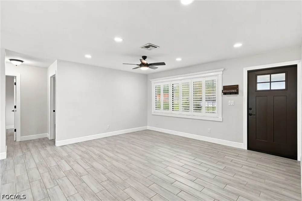 SE 11th Street Cape Coral, FL 33990