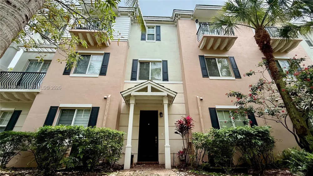 3843 NW 5th Ter Boca Raton, FL 33431