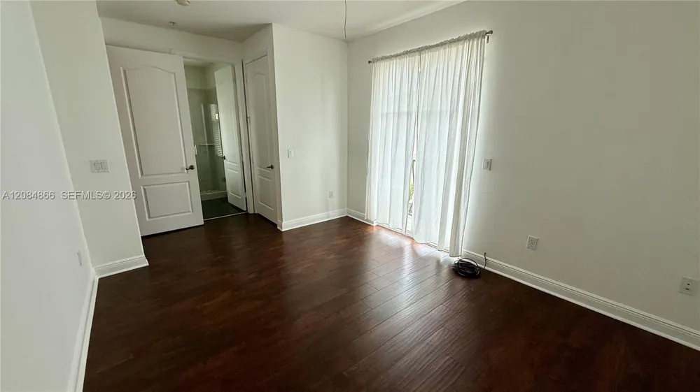 3843 NW 5th Ter Boca Raton, FL 33431