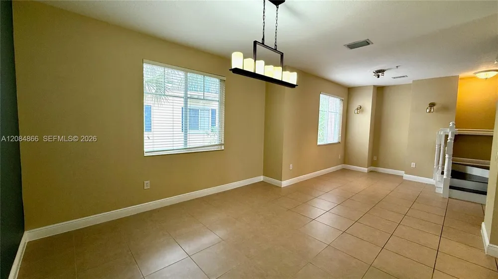3843 NW 5th Ter Boca Raton, FL 33431