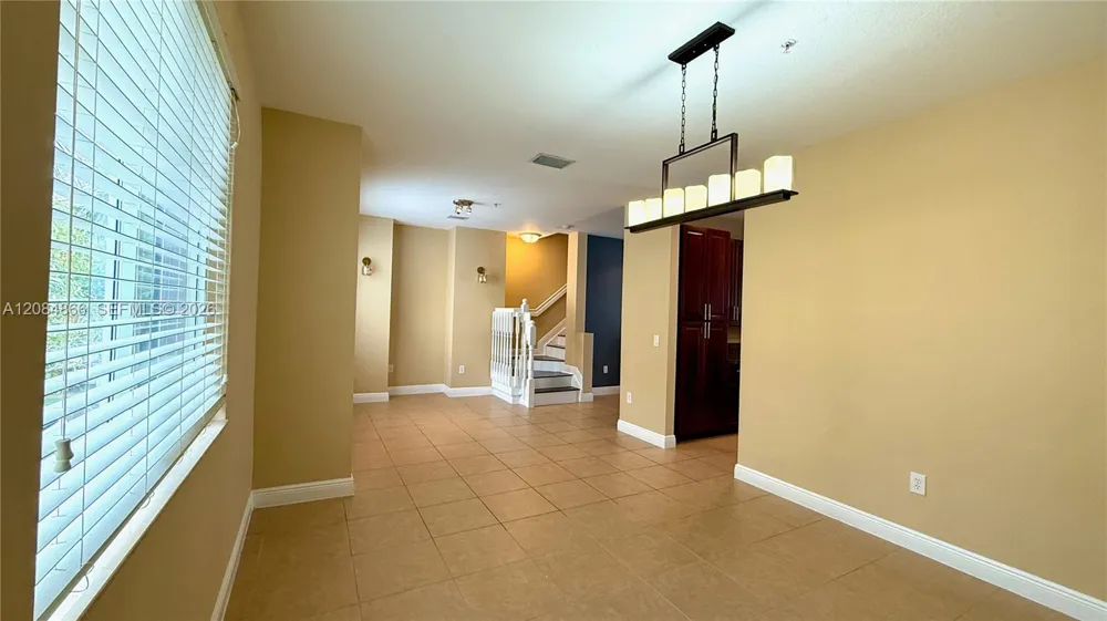 3843 NW 5th Ter Boca Raton, FL 33431