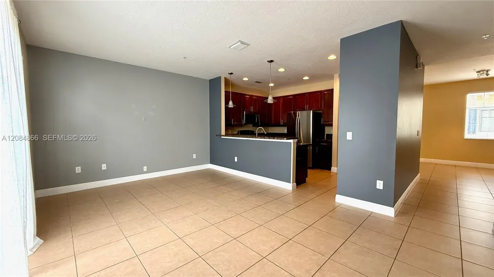 3843 NW 5th Ter Boca Raton, FL 33431
