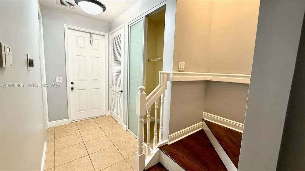 3843 NW 5th Ter Boca Raton, FL 33431