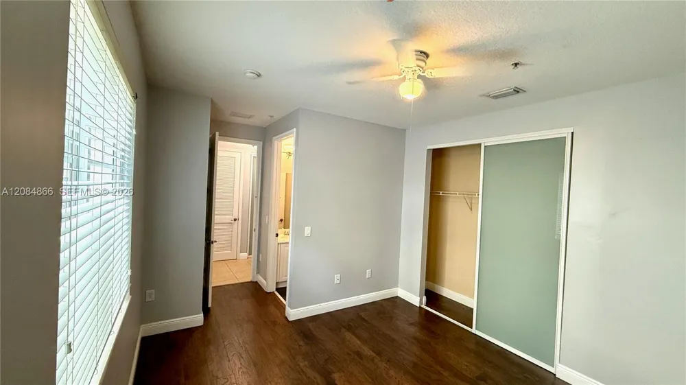 3843 NW 5th Ter Boca Raton, FL 33431