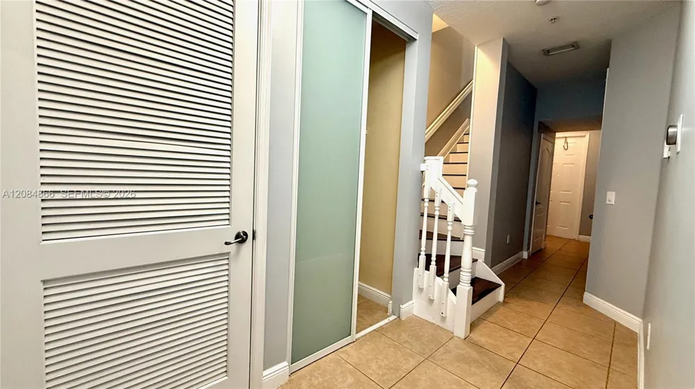 3843 NW 5th Ter Boca Raton, FL 33431